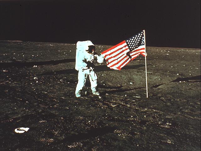 apollo12.jpg